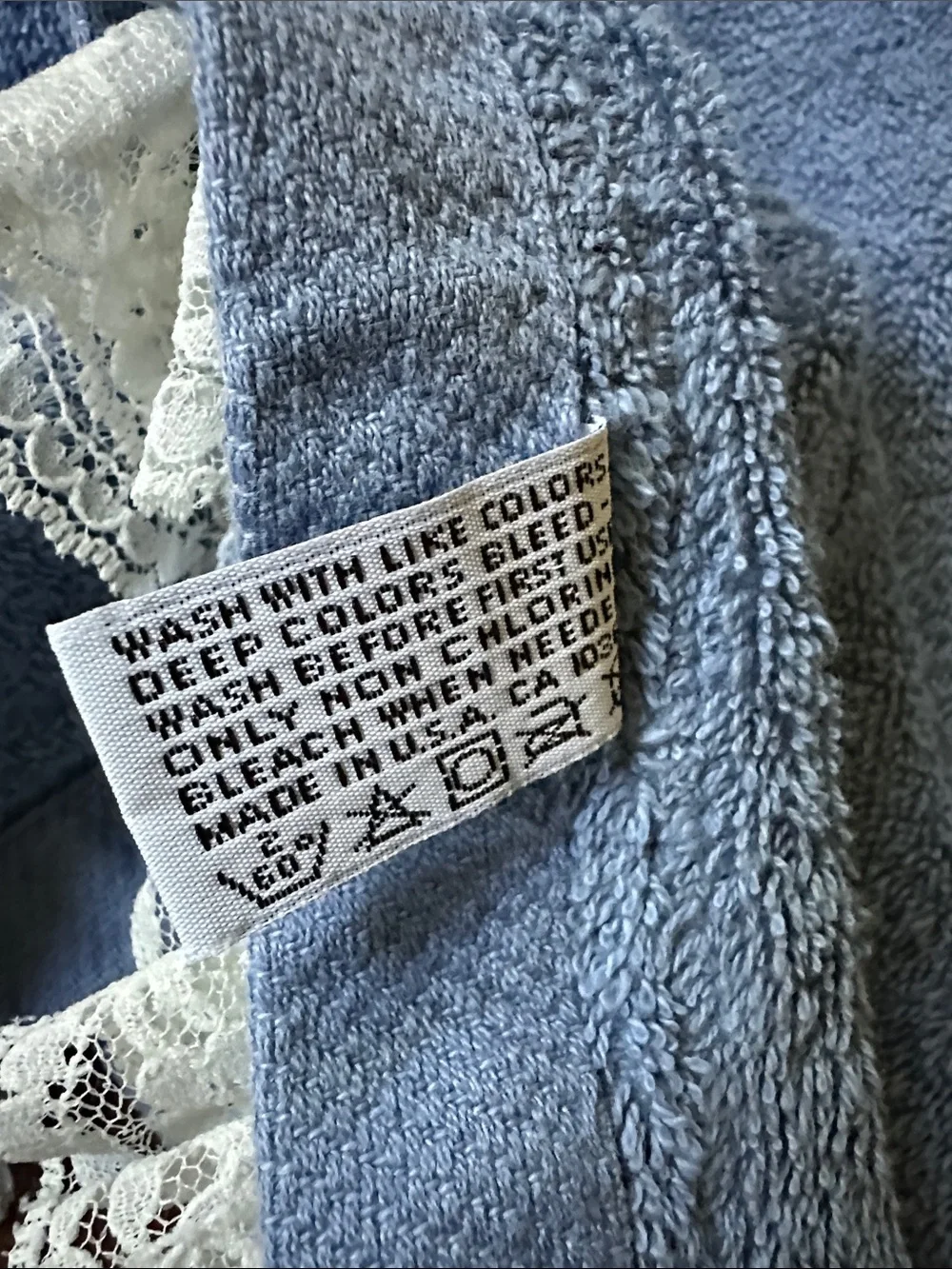 Luxury Lace-Trim Bath Towel - Blue